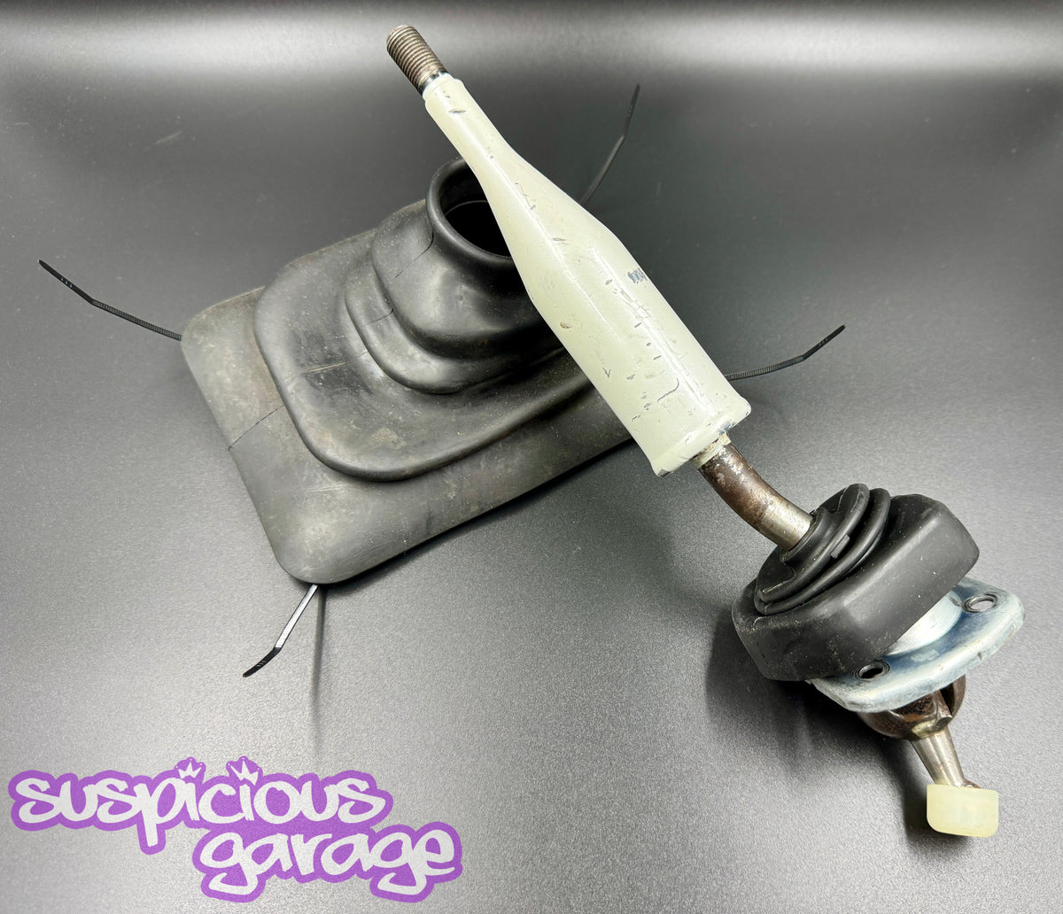 Toyota R154 OEM Shifter and Rubber Boots